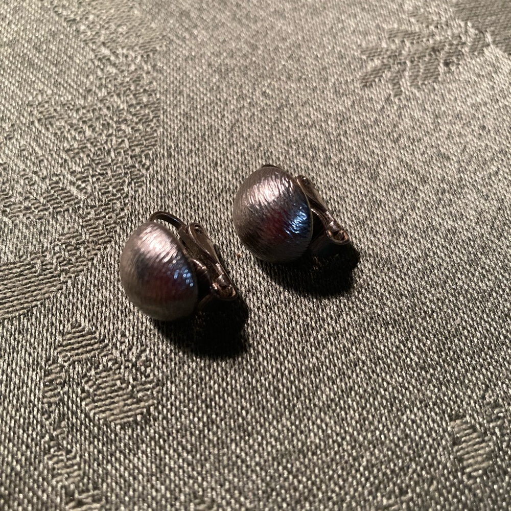 Vintage Clip On Earrings